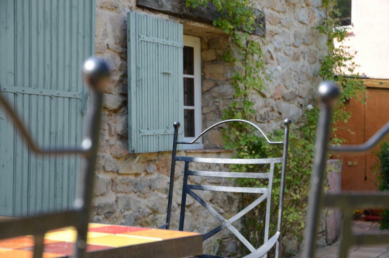 Domaine Hemmitage Apartment Salernes Bagian luar foto