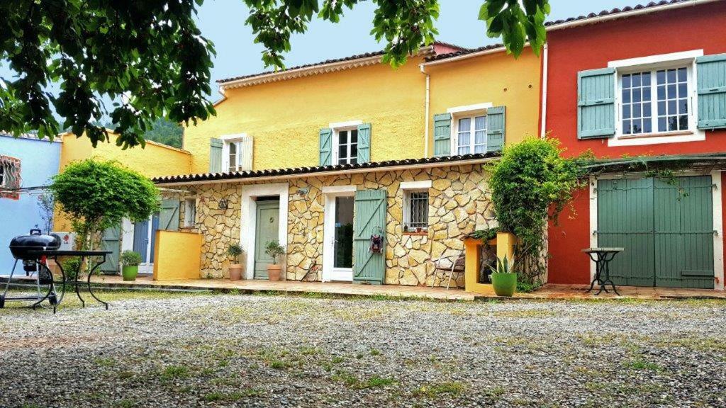 Domaine Hemmitage Apartment Salernes Bagian luar foto