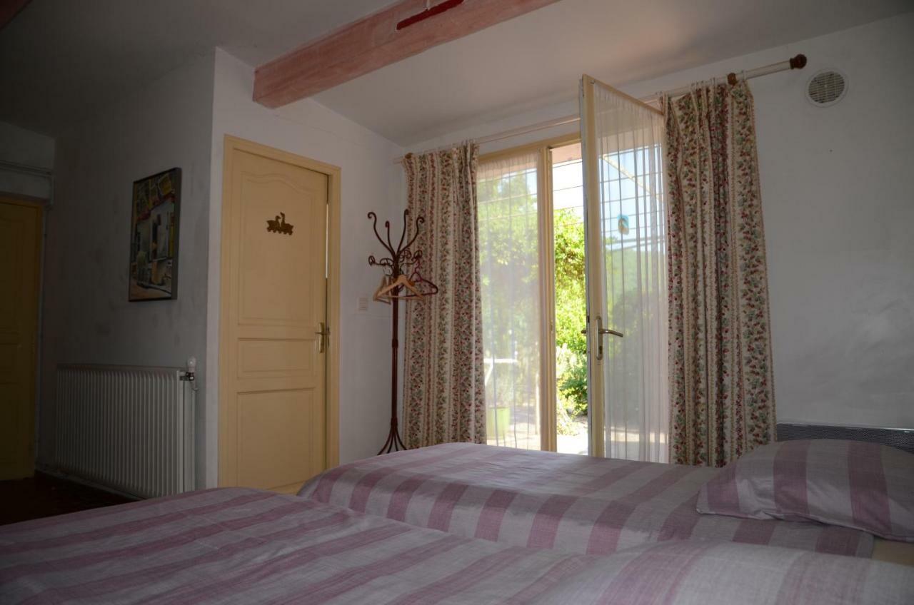 Domaine Hemmitage Apartment Salernes Bagian luar foto