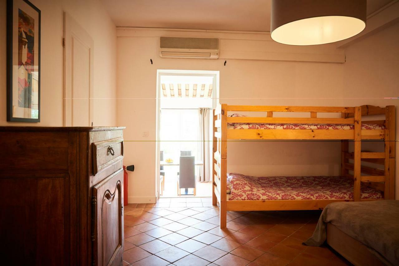 Domaine Hemmitage Apartment Salernes Bagian luar foto