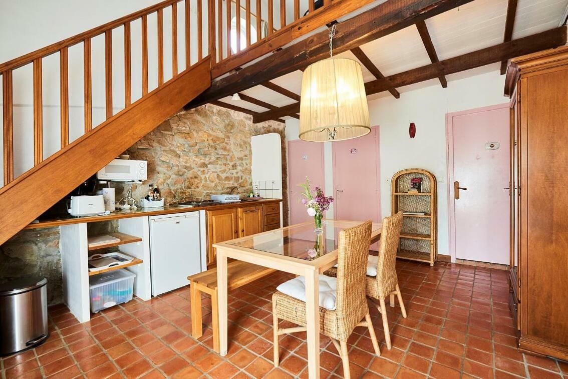 Domaine Hemmitage Apartment Salernes Bagian luar foto